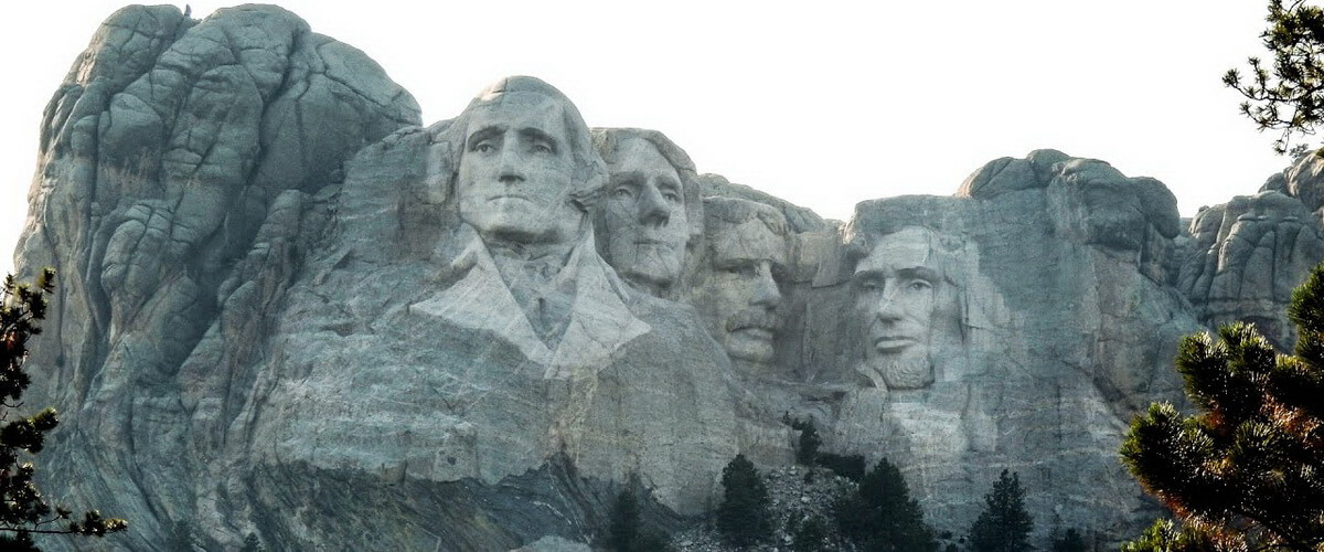 Какие президенты изображены на горе Рашмор
