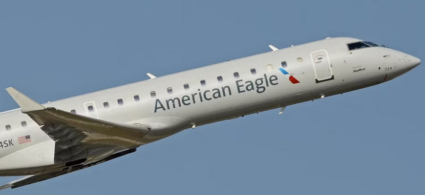 Пассажирский самолёт Bombardier CRJ700