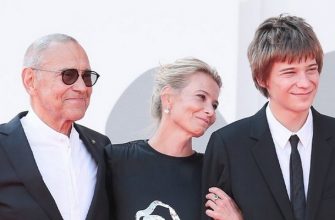 Андрей Кончаловский и Юлия Высоцкая сын Петр