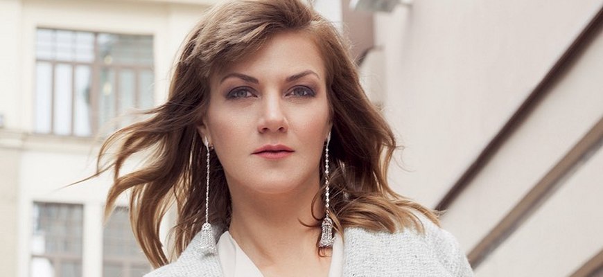 Анна Уколова