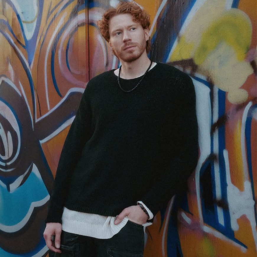 Никита Пресняков с романтическим взором