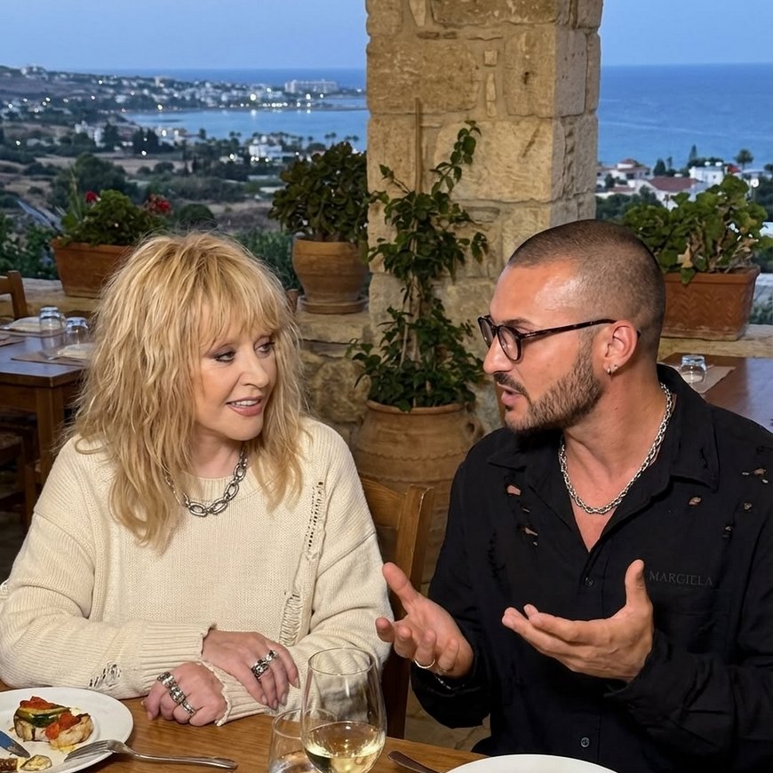 Алексей Малахов с Пугачевой (творчество ИИ)