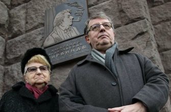 Вдова Ширвиндта Наталья Белоусова и его сын Михаил Ширвиндт