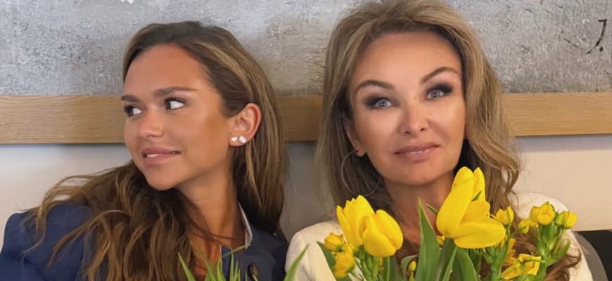 Стеша и Елена Маликова