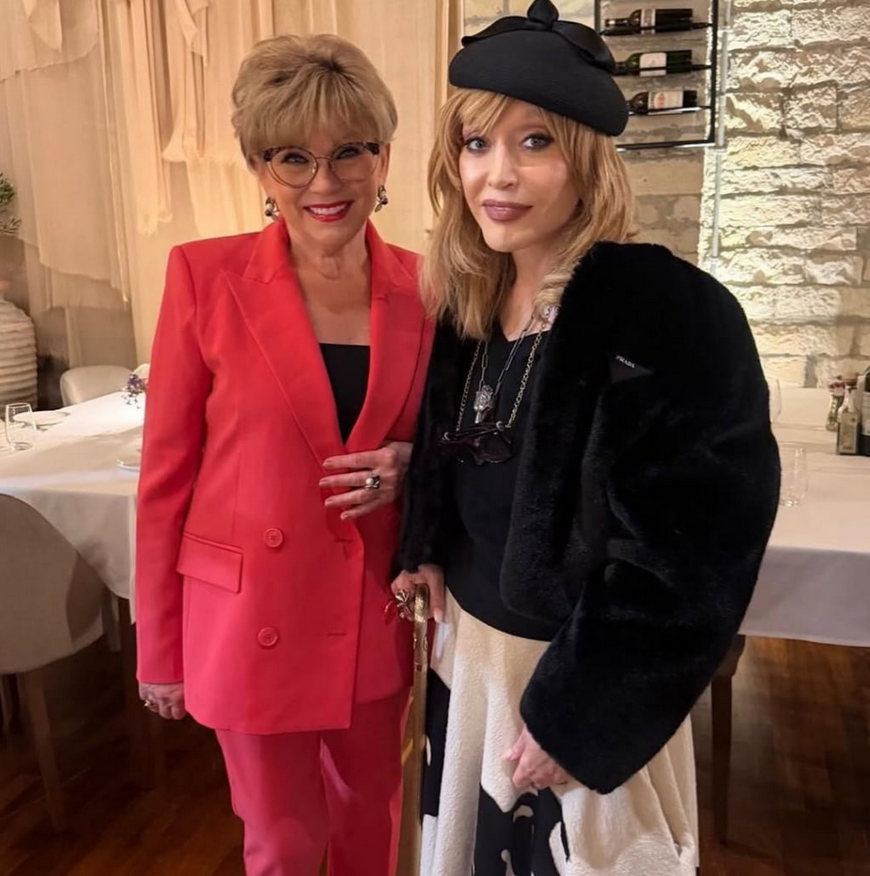 Пугачева посетила ресторан