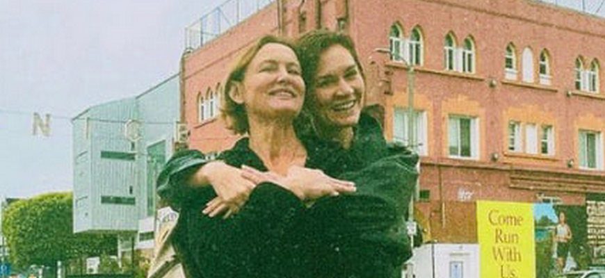 Маша Машкова и мама Елена Шевченко