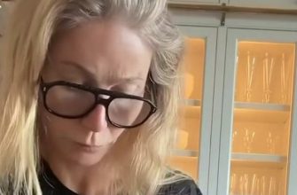 Гвинет Пэлтроу у плиты