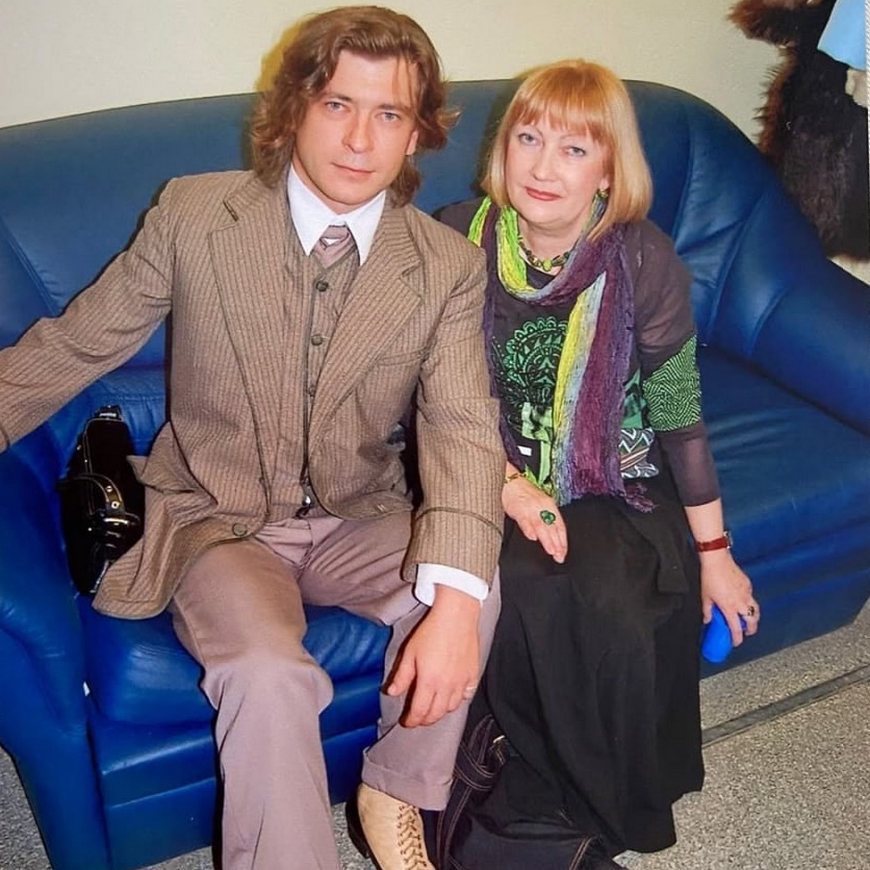 Егор Бортник (Лева Би-2) и мама