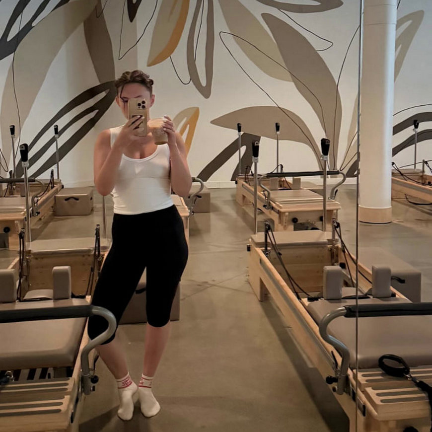 Лия Меладзе в студии пилатеса