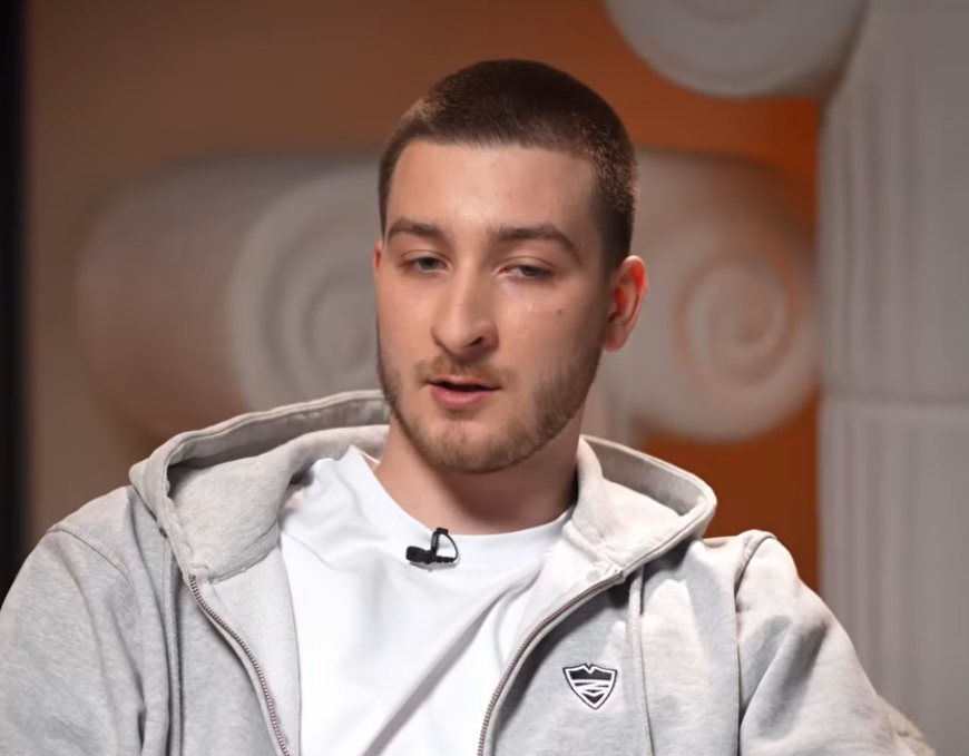 Сын Плющенко дает интервью