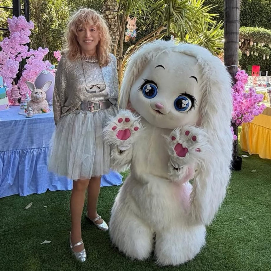 Алла Пугачева встретила Пасху на Кипре