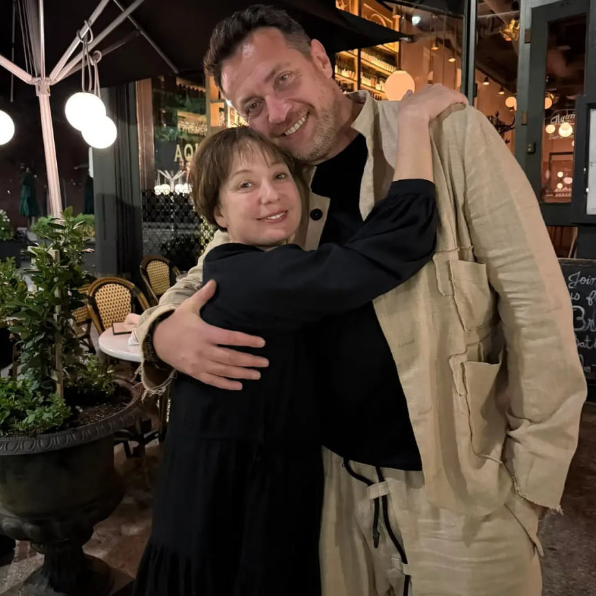 Хаматова и Сазонов после спектакля