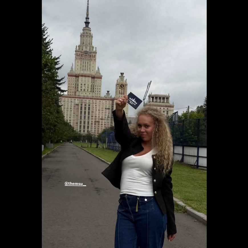 Ломоносова показала дочь студентку МГУ