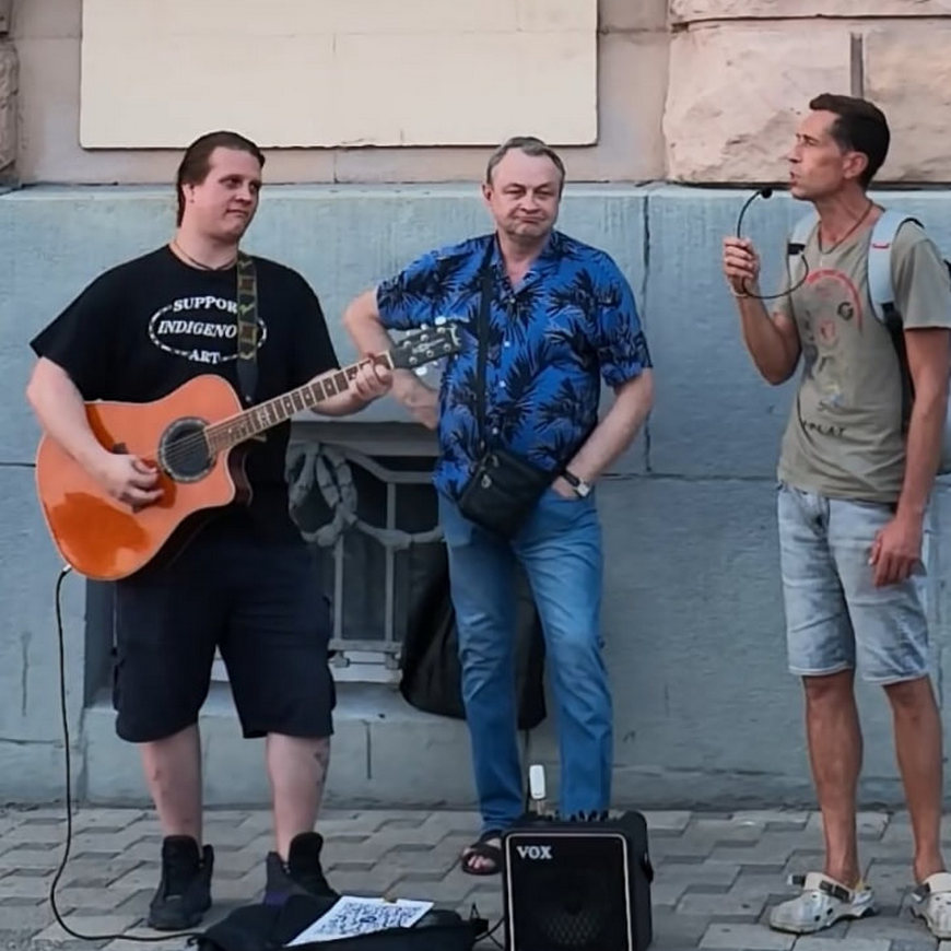 Покровский пел под Градусником